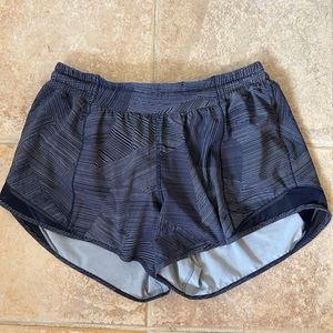 Lululemon Hotty Hot 4in Shorts